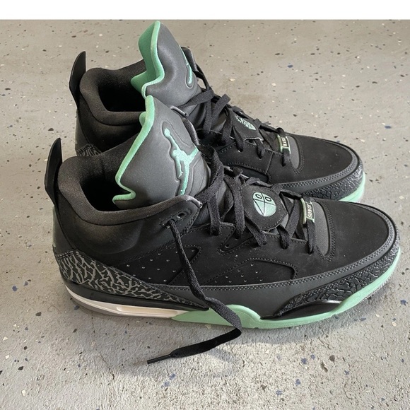 Nike Air Jordan Son of Mars Green Glo size 12 Never worn. New with out box